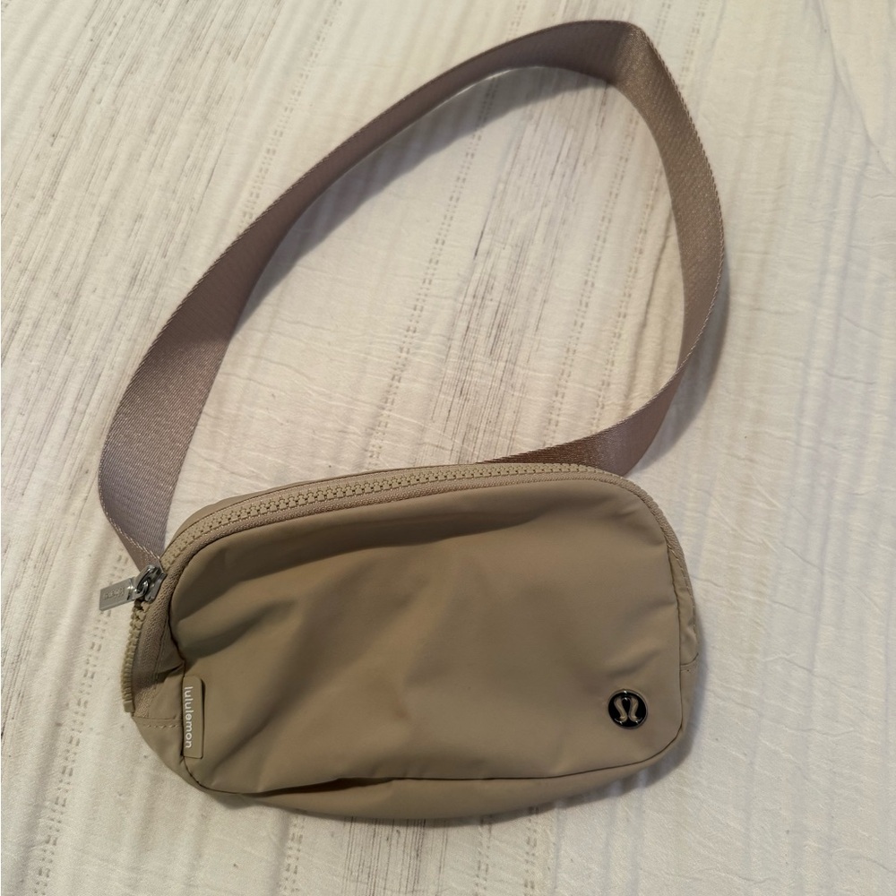 lululemon athletica Beige Belt Bag